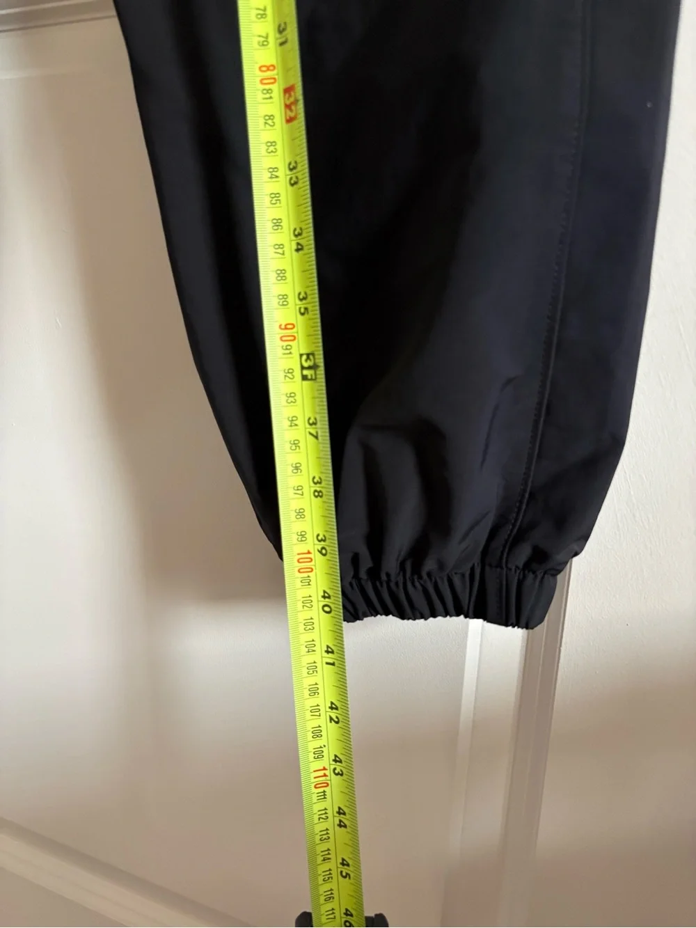 The North Face WindWall Men’s Black Jogger Pants Size M